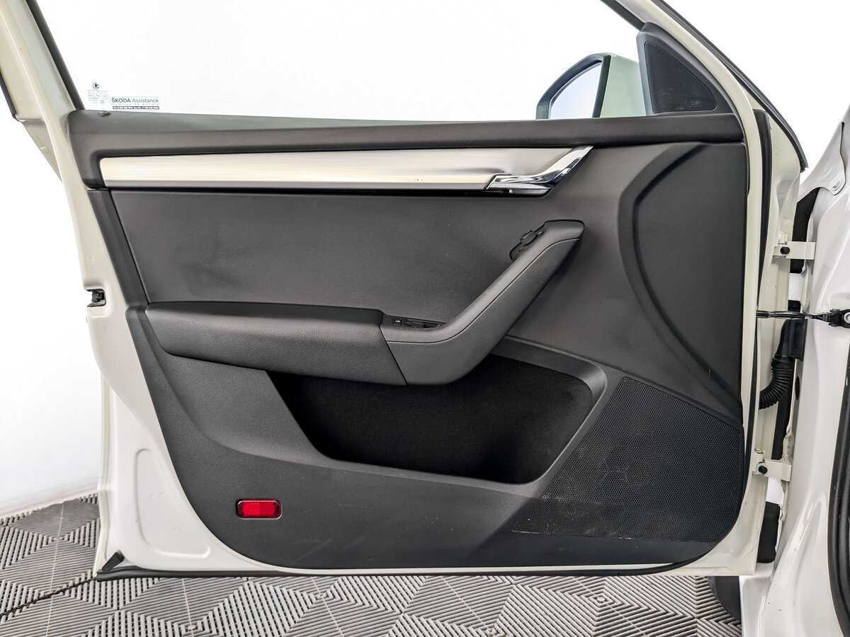 Купить Skoda Octavia с пробегом. Фото: #16