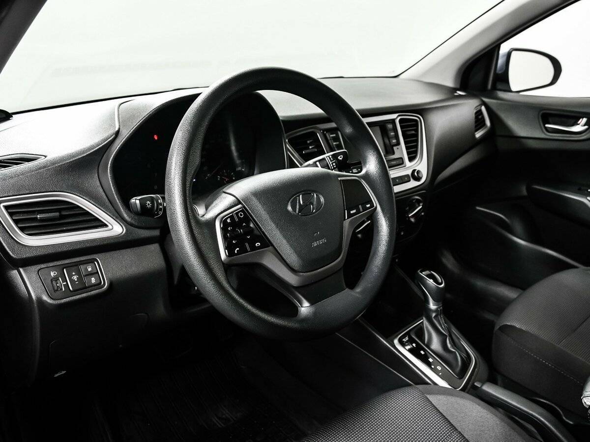 Купить Hyundai Solaris с пробегом. Фото: #12