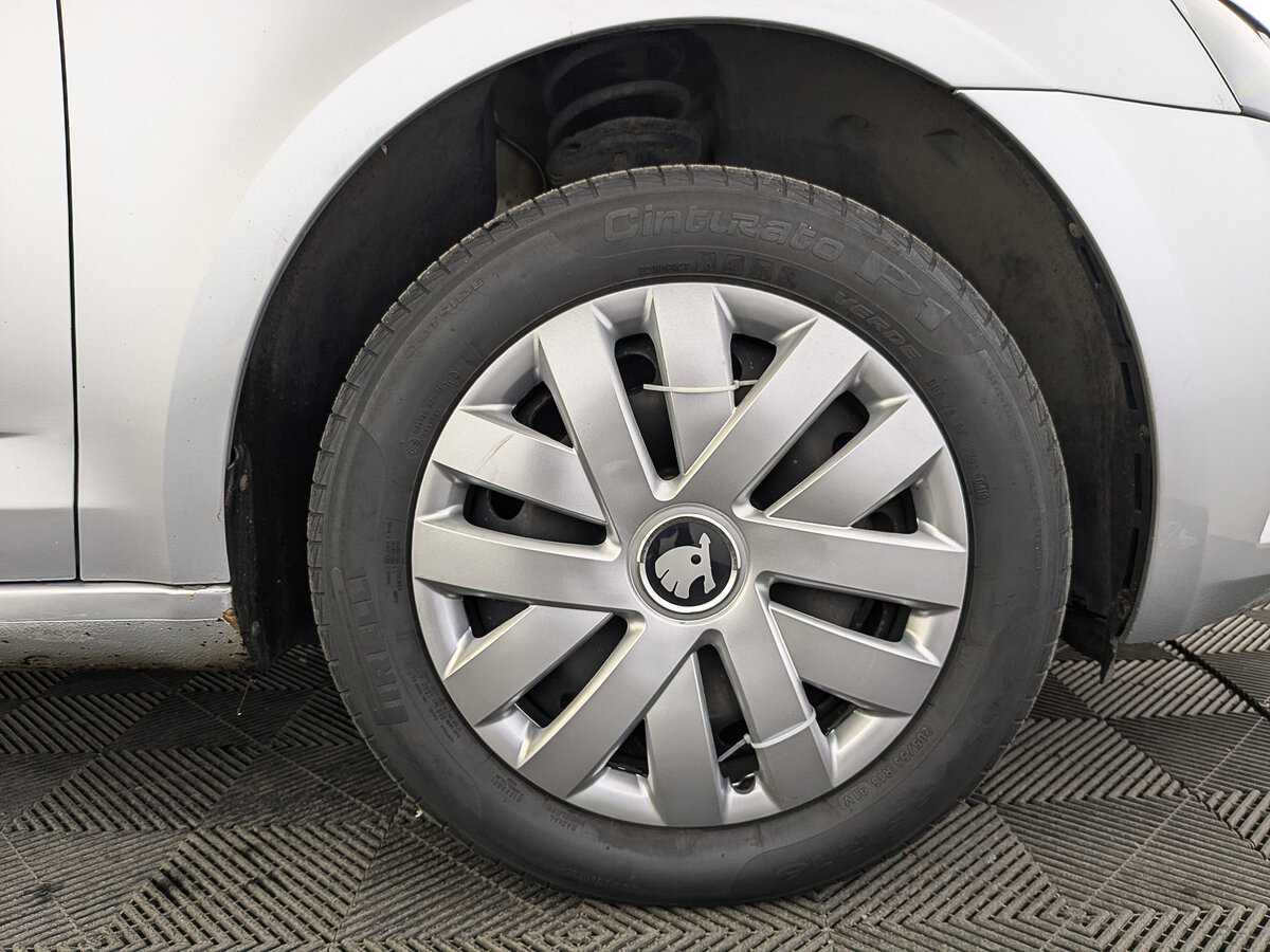 Купить Skoda Octavia с пробегом. Фото: #11