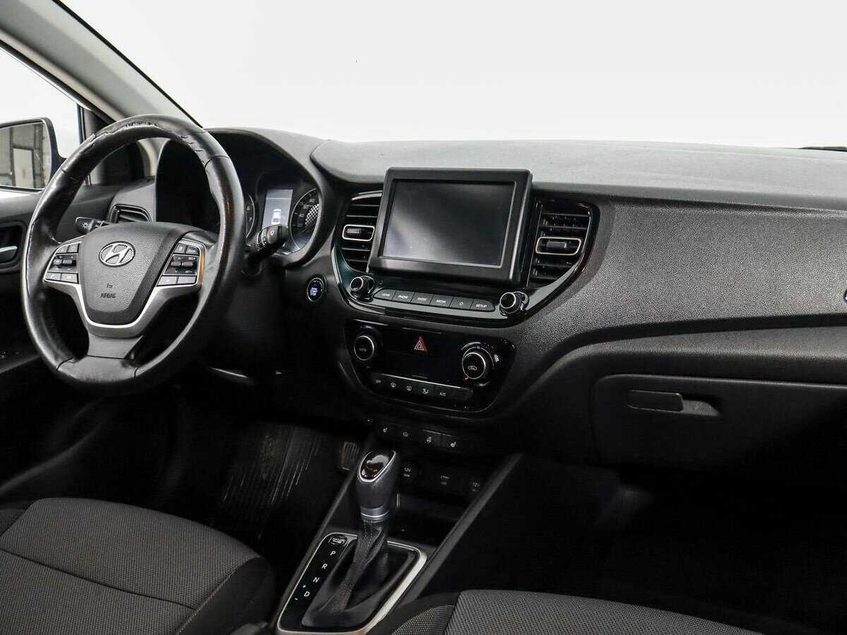 Купить Hyundai Solaris с пробегом. Фото: #12