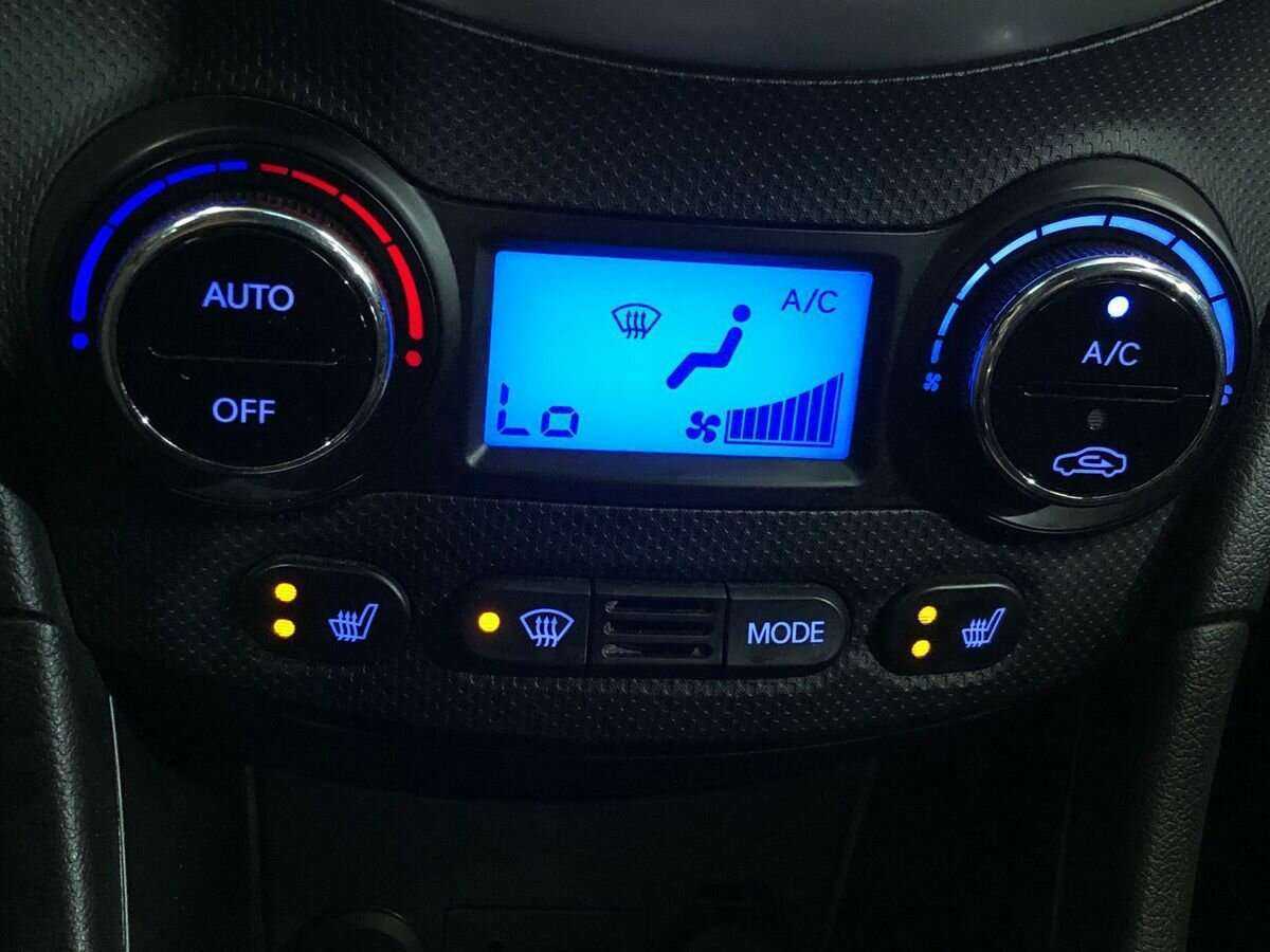 Купить Hyundai Solaris с пробегом. Фото: #13