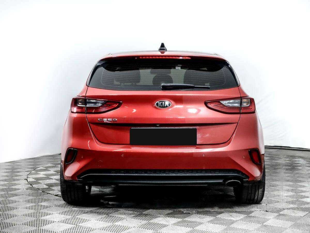 Купить Kia Ceed с пробегом. Фото: #4
