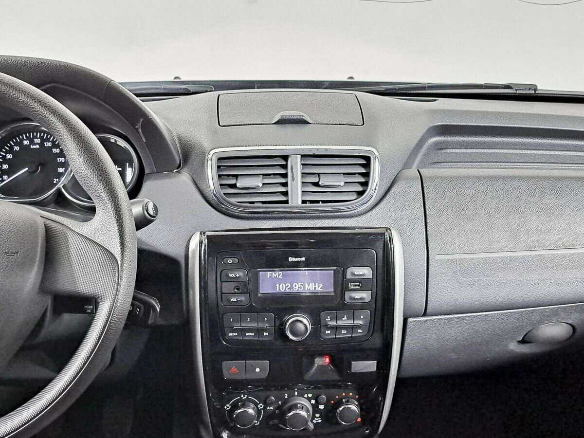 Купить Nissan Terrano с пробегом. Фото: #10