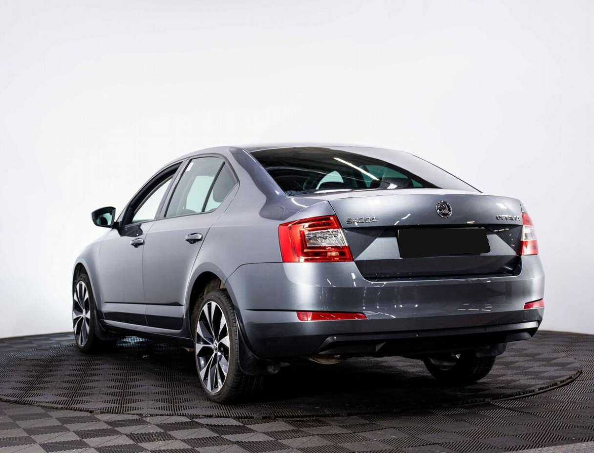 Купить Skoda Octavia с пробегом. Фото: #3