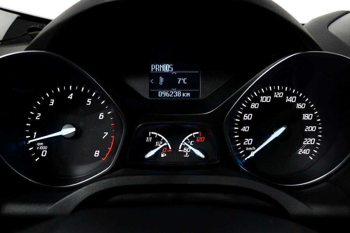 Купить Ford Kuga с пробегом. Фото: #9