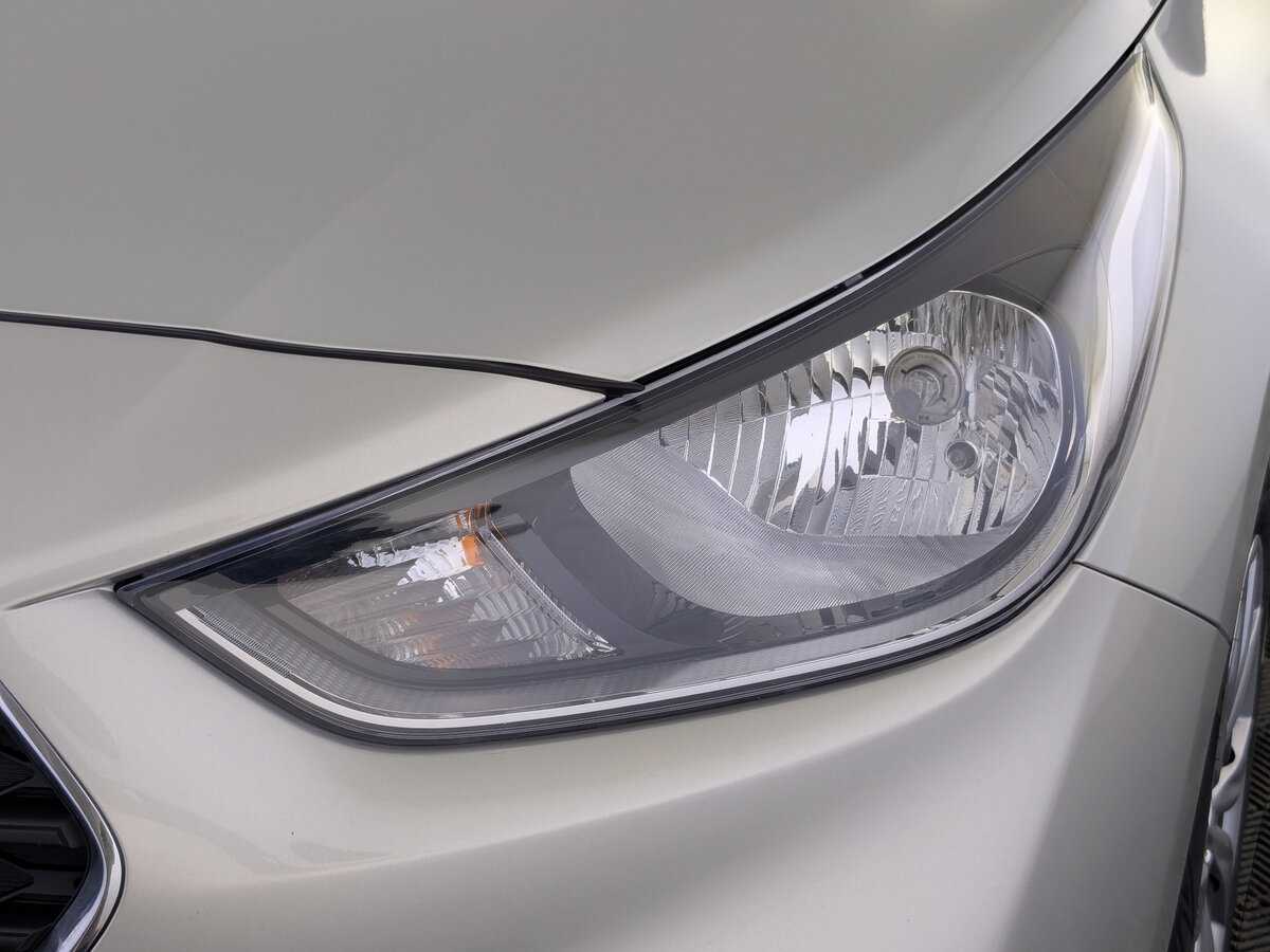 Купить Hyundai Solaris с пробегом. Фото: #10