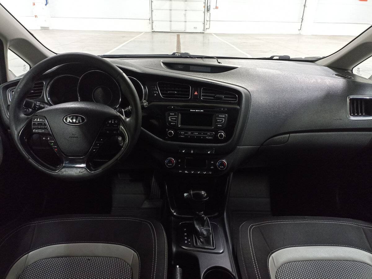 Купить Kia Ceed с пробегом. Фото: #13
