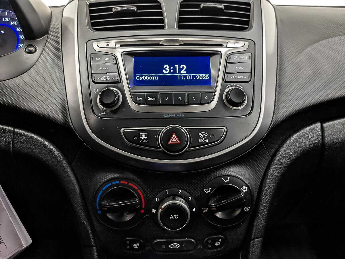 Купить Hyundai Solaris с пробегом. Фото: #14