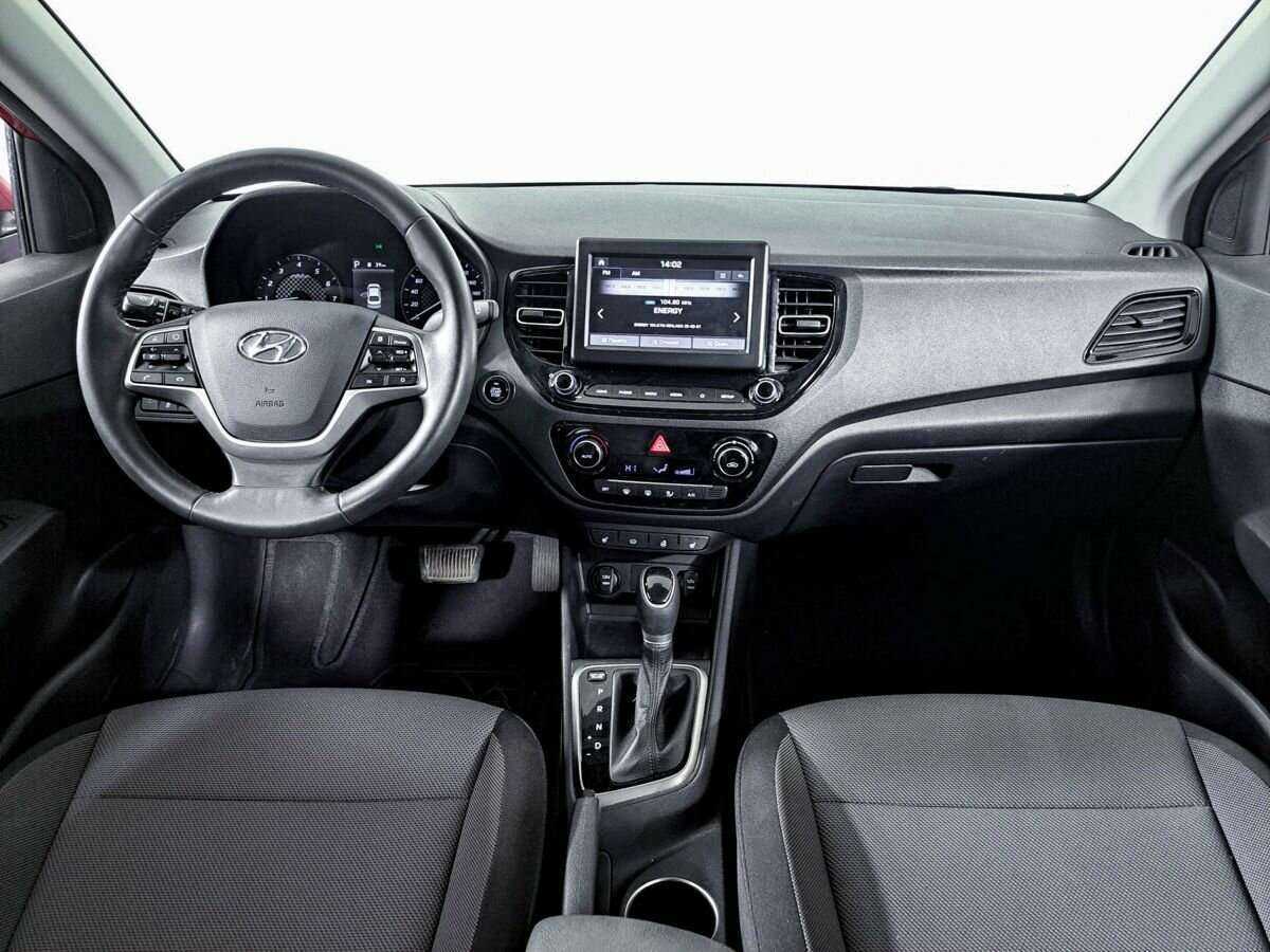 Купить Hyundai Solaris с пробегом. Фото: #11