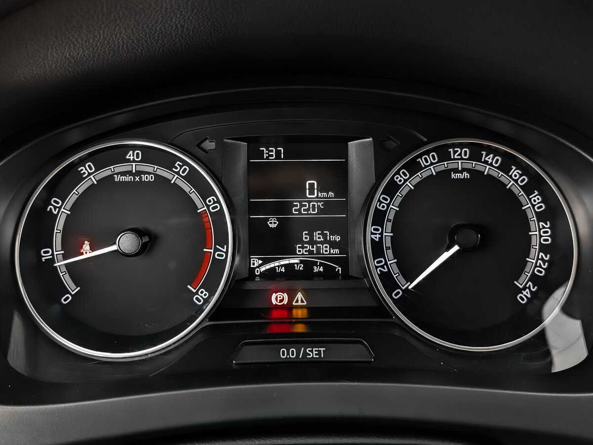 Купить Skoda Rapid с пробегом. Фото: #11