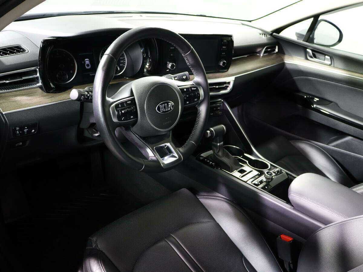 Купить Kia K5 с пробегом. Фото: #12