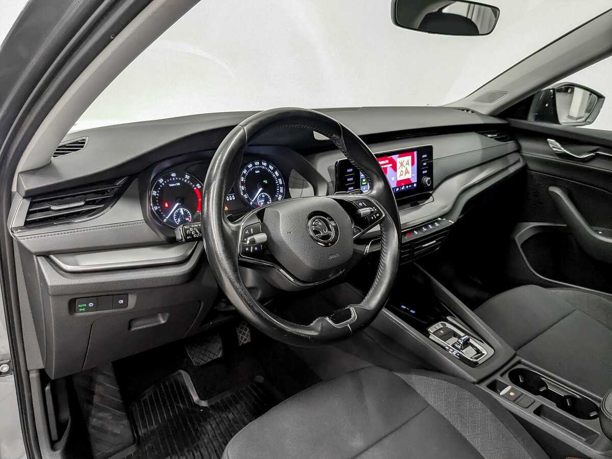 Купить Skoda Octavia с пробегом. Фото: #15
