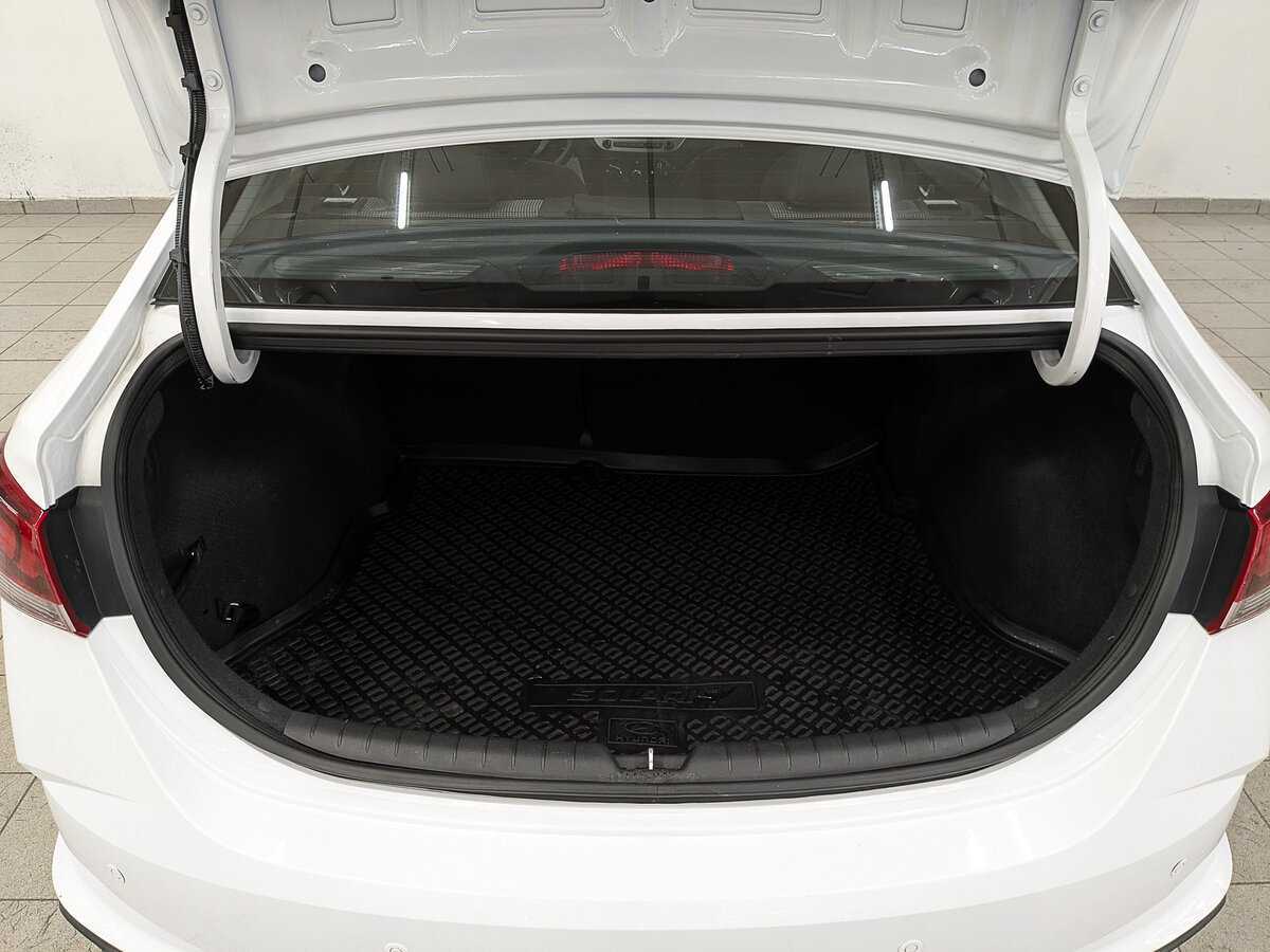 Купить Hyundai Solaris с пробегом. Фото: #9