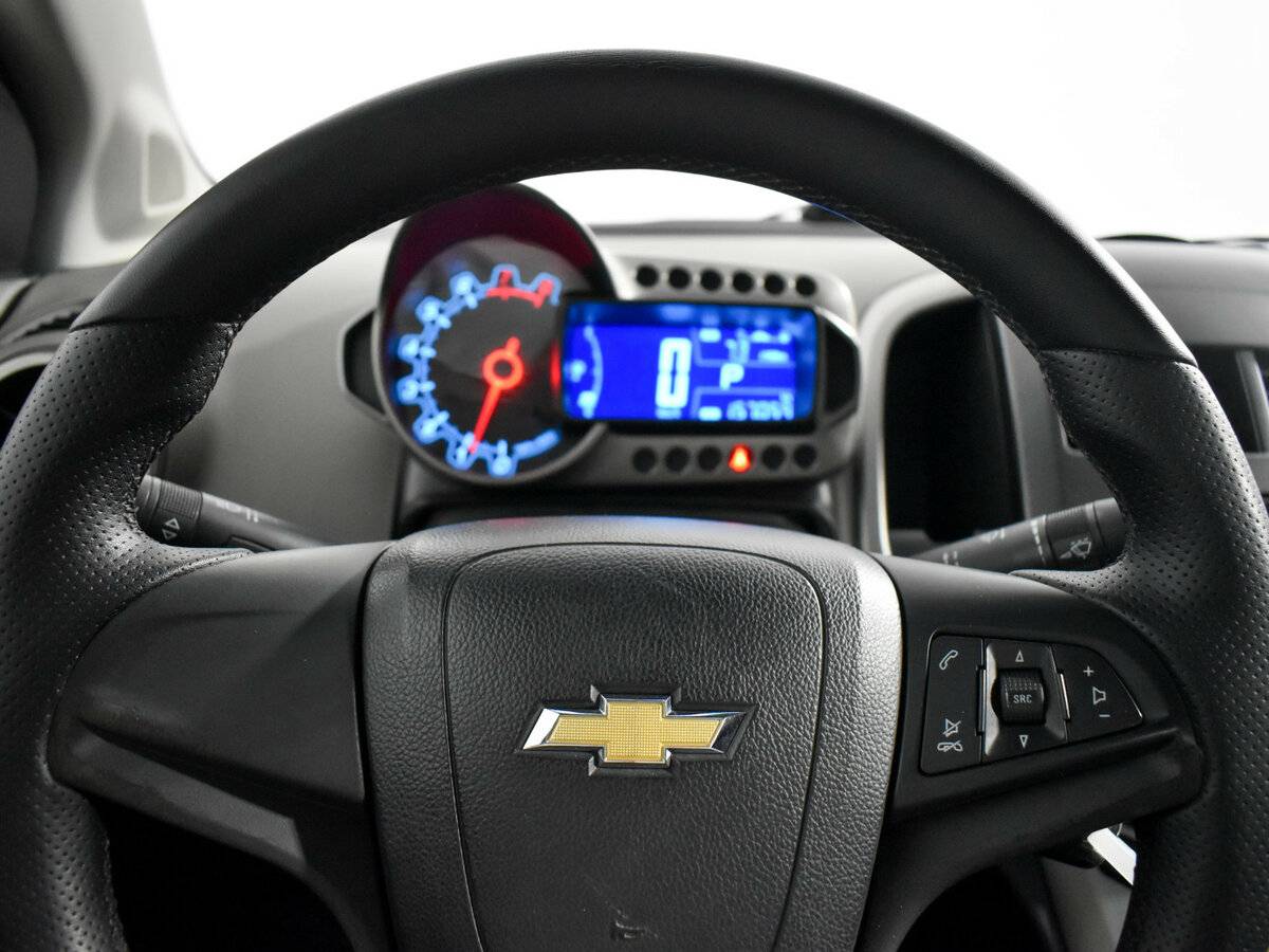 Купить Chevrolet Aveo с пробегом. Фото: #13