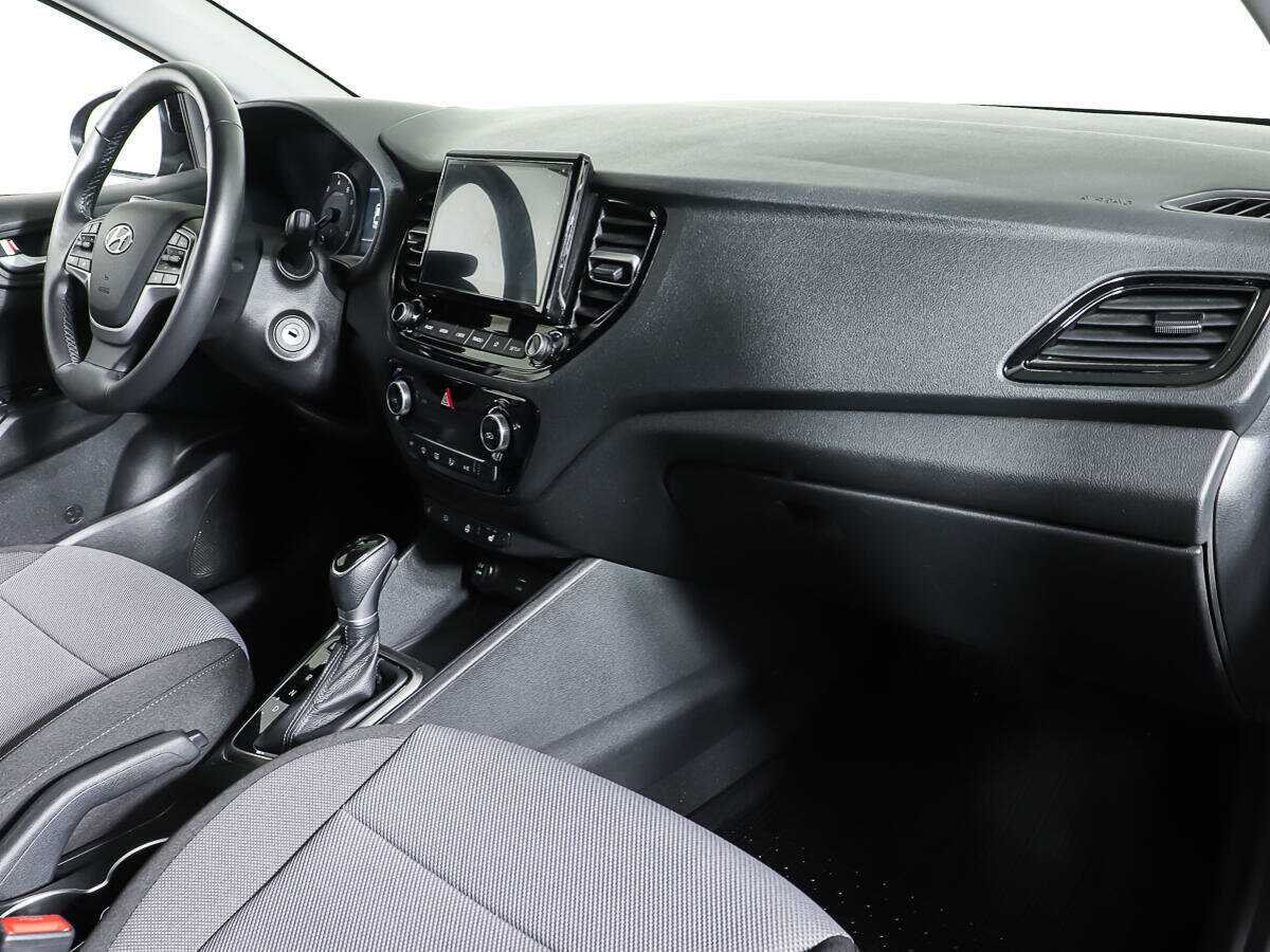 Купить Hyundai Solaris с пробегом. Фото: #10