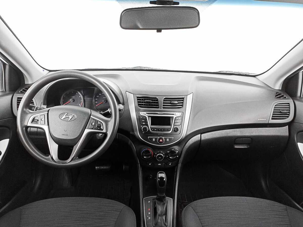 Купить Hyundai Solaris с пробегом. Фото: #11