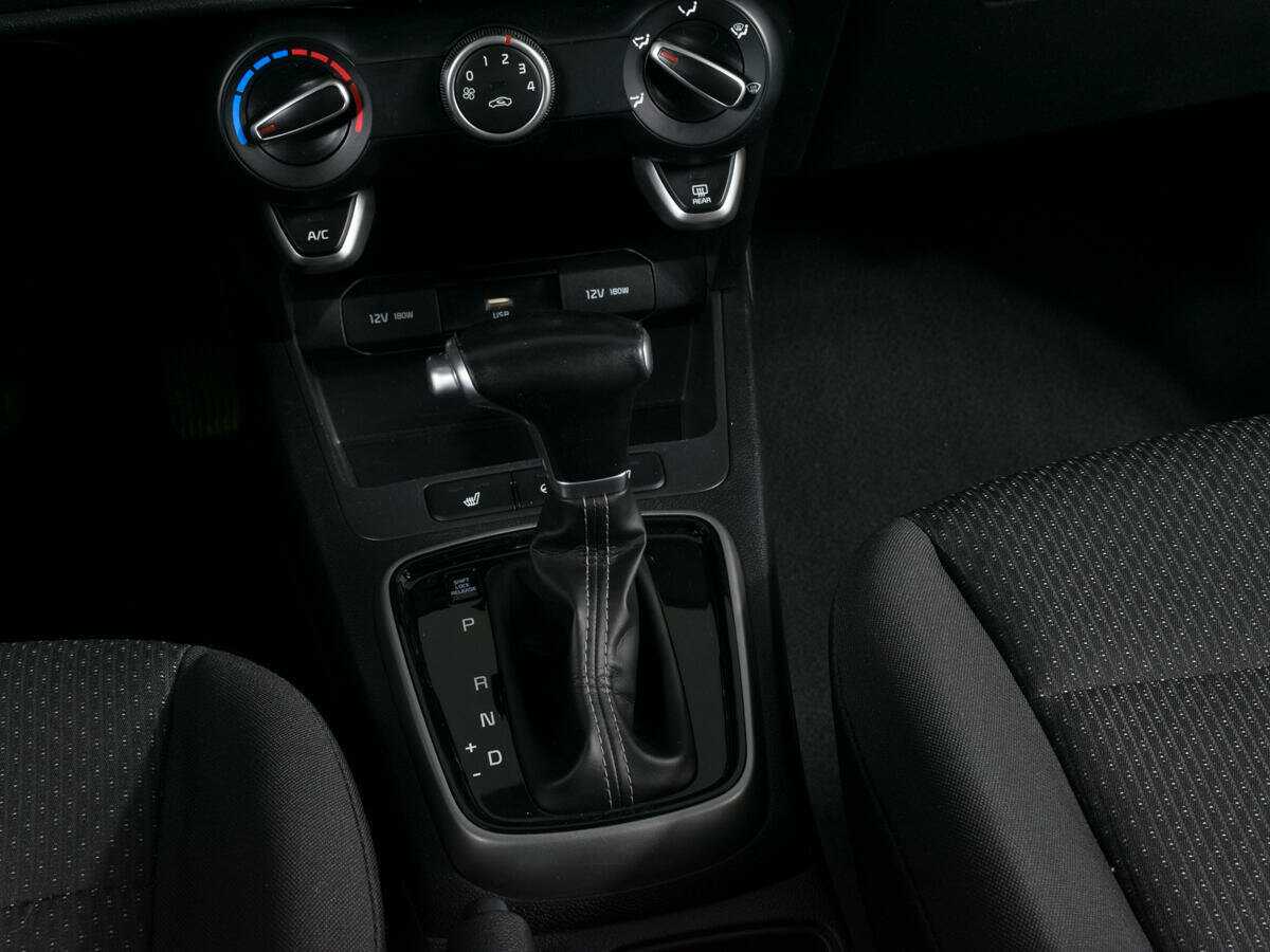 Купить Kia Rio с пробегом. Фото: #11