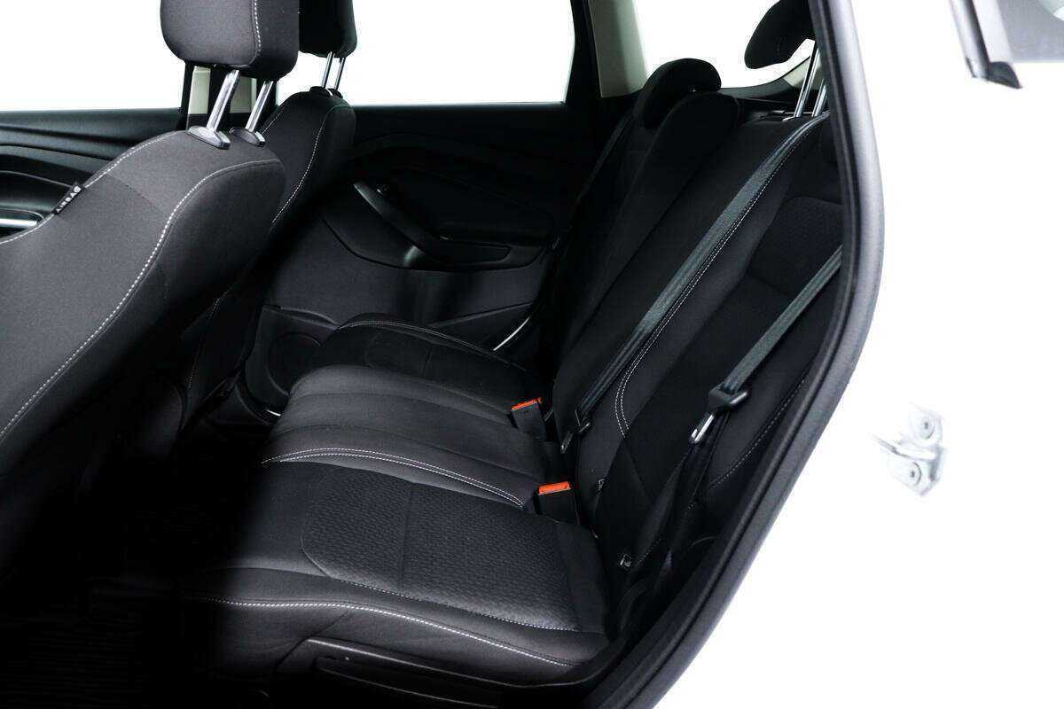 Купить Ford Kuga с пробегом. Фото: #11