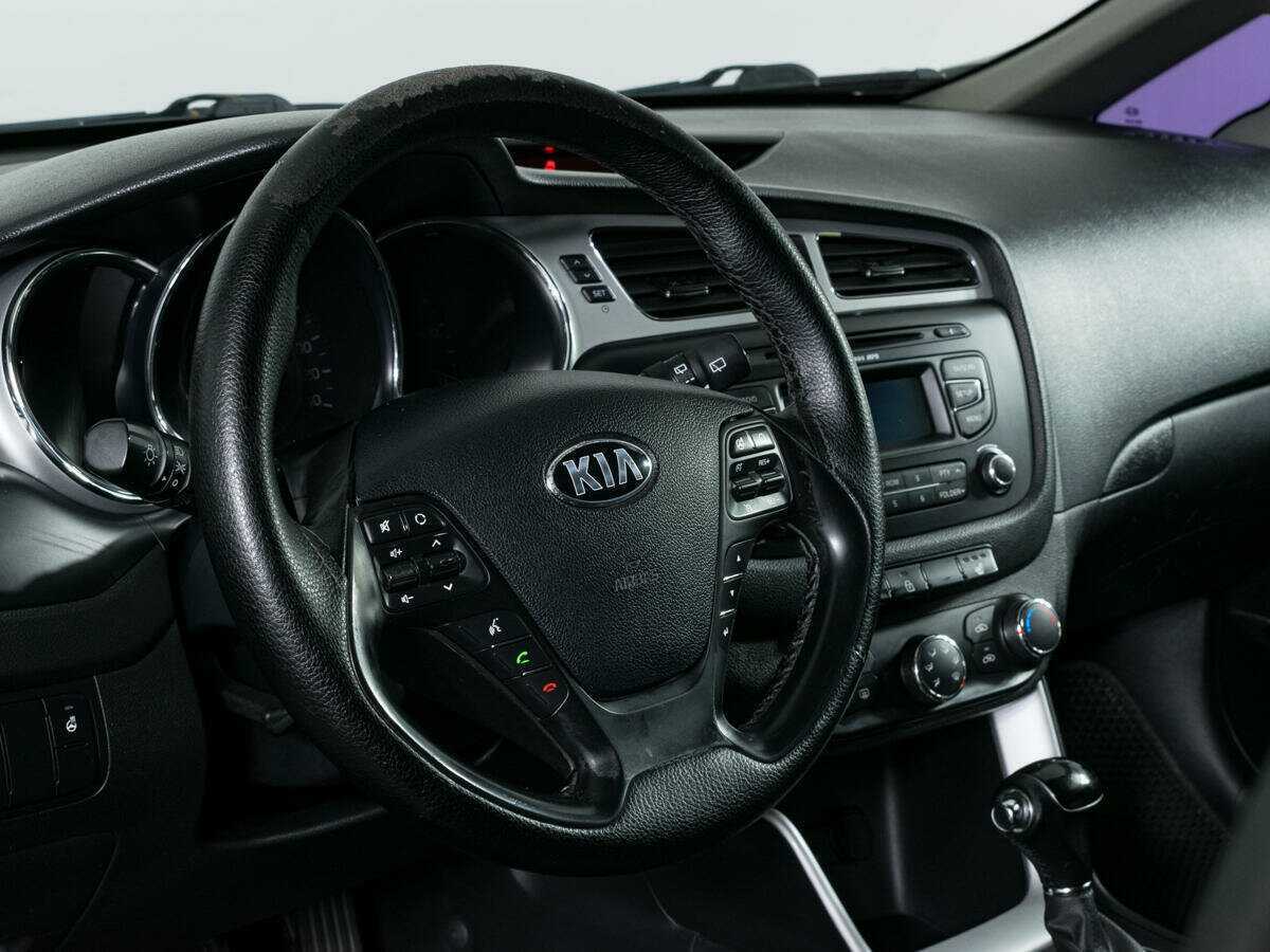 Купить Kia Ceed с пробегом. Фото: #11