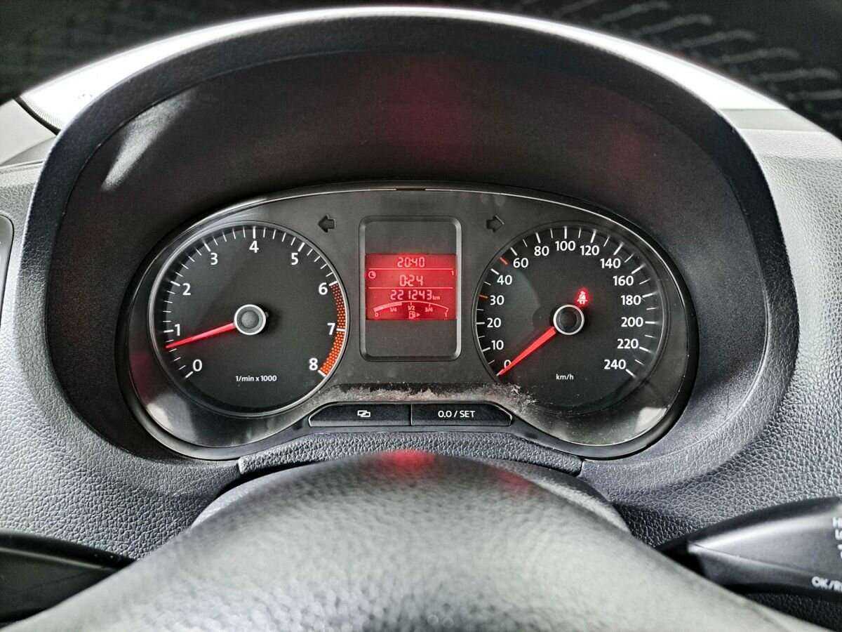 Купить Volkswagen Polo с пробегом. Фото: #12