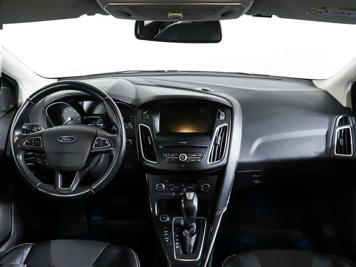 Купить Ford Focus с пробегом. Фото: #10