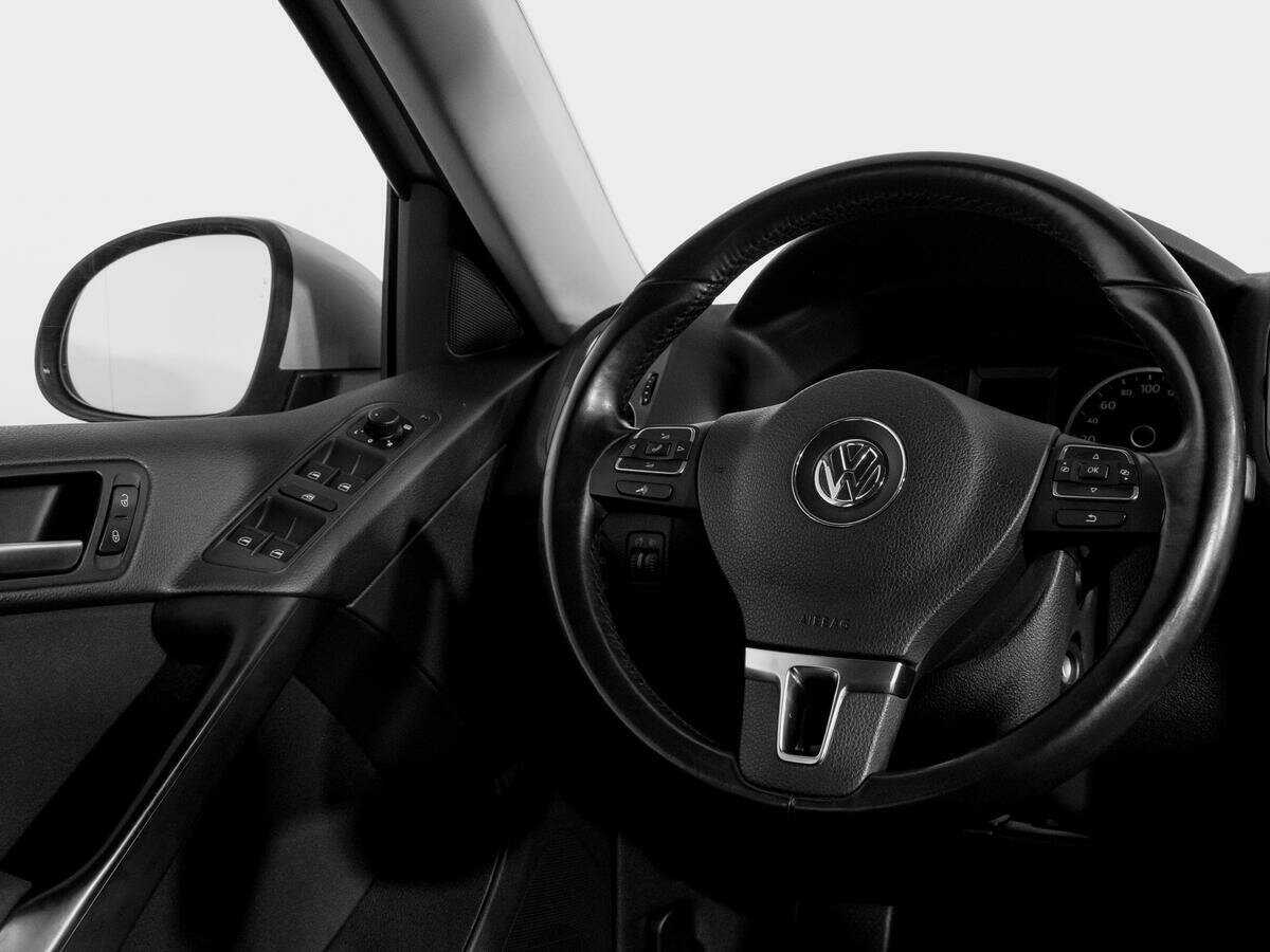 Купить Volkswagen Tiguan с пробегом. Фото: #12