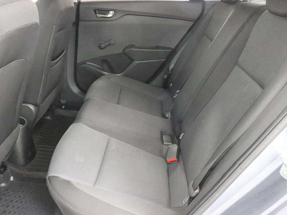 Купить Hyundai Solaris с пробегом. Фото: #8