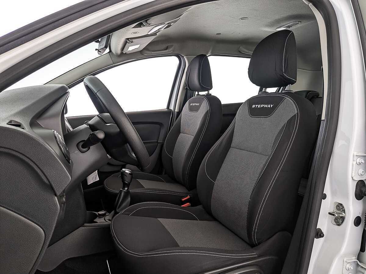 Купить Renault Sandero с пробегом. Фото: #18