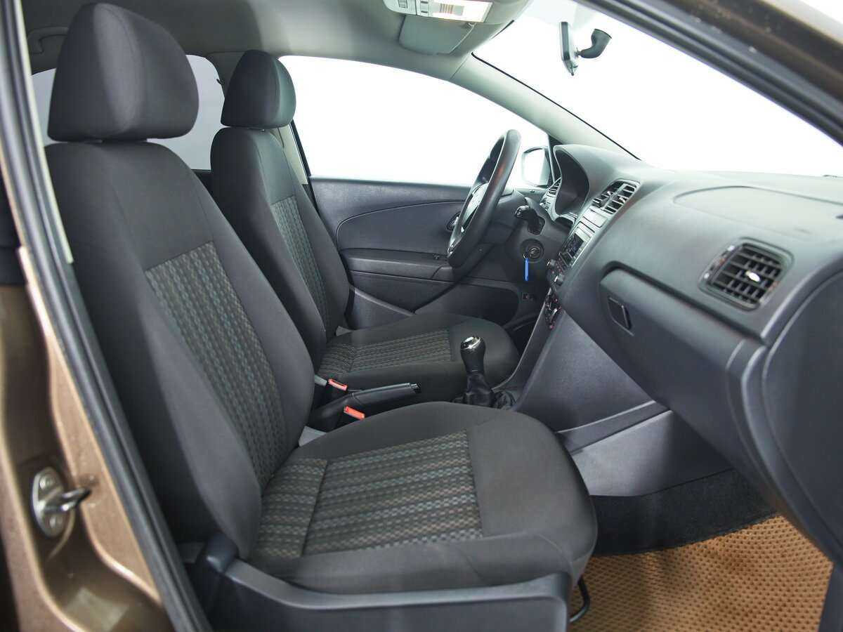 Купить Volkswagen Polo с пробегом. Фото: #15
