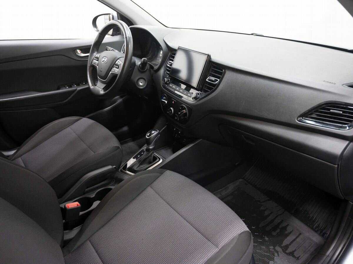 Купить Hyundai Solaris с пробегом. Фото: #9