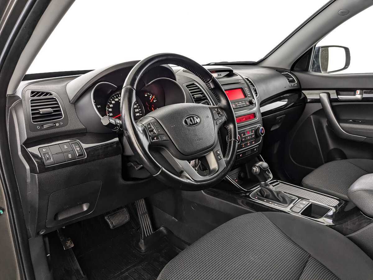 Купить Kia Sorento с пробегом. Фото: #15