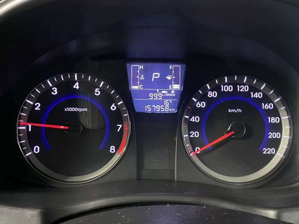 Купить Hyundai Solaris с пробегом. Фото: #16