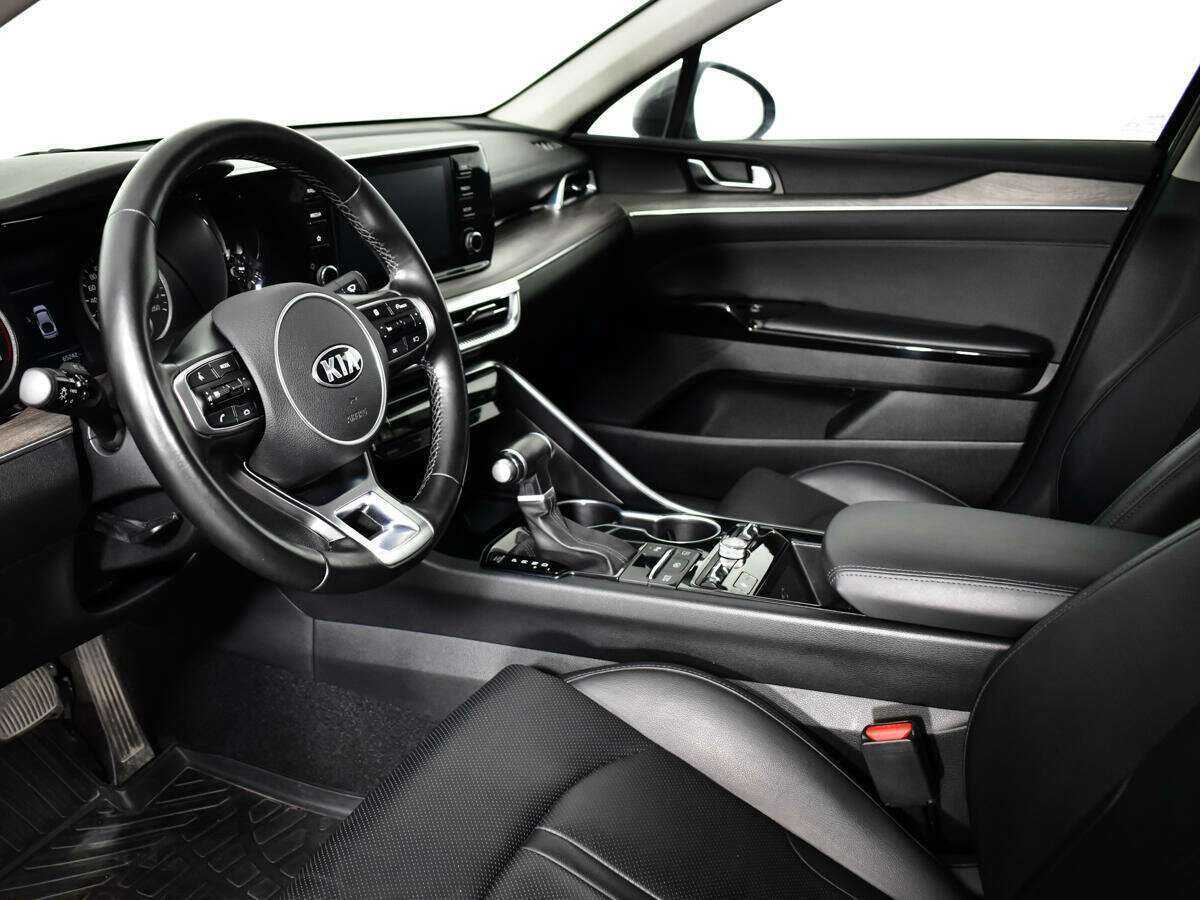 Купить Kia K5 с пробегом. Фото: #11
