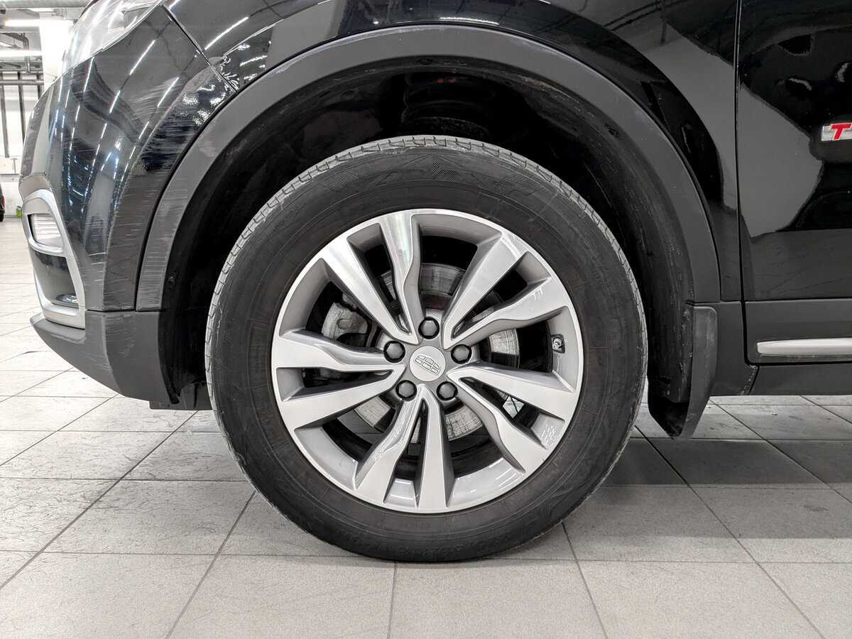 Купить Geely Atlas с пробегом. Фото: #17