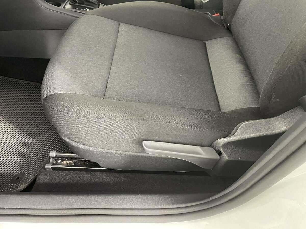 Купить Skoda Rapid с пробегом. Фото: #9