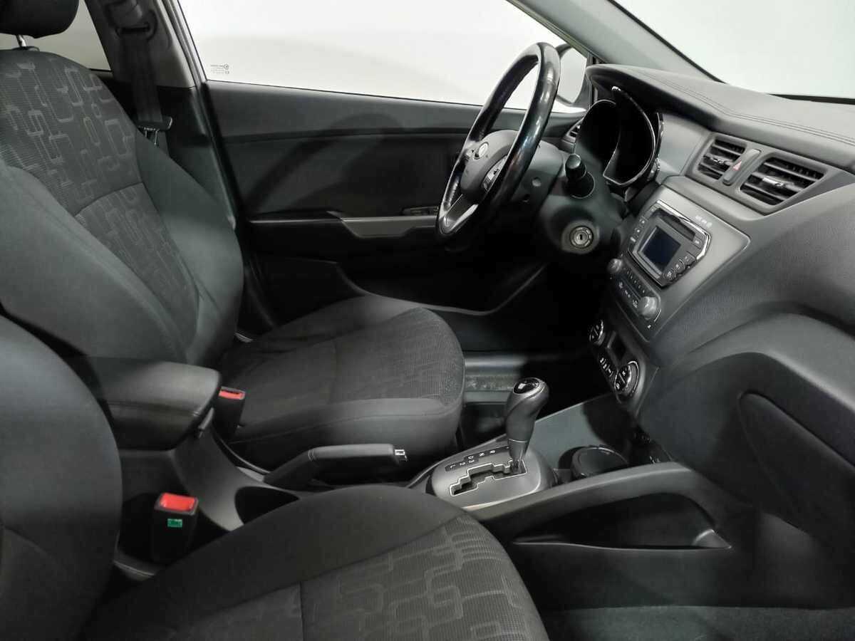 Купить Kia Rio с пробегом. Фото: #8