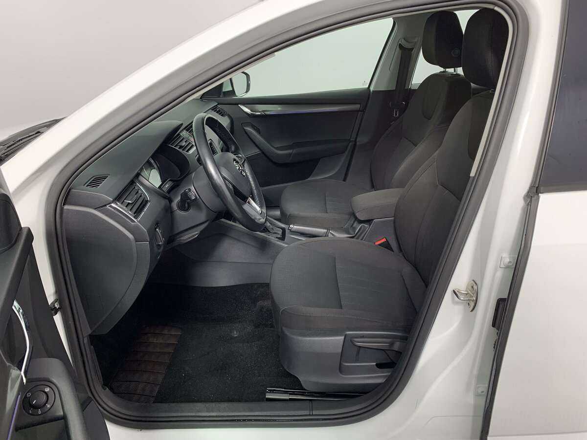 Купить Skoda Octavia с пробегом. Фото: #15