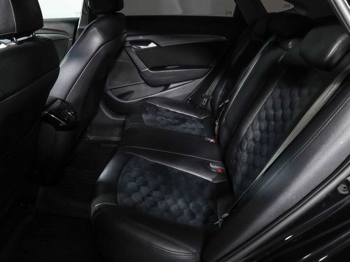 Купить Hyundai i40 с пробегом. Фото: #9