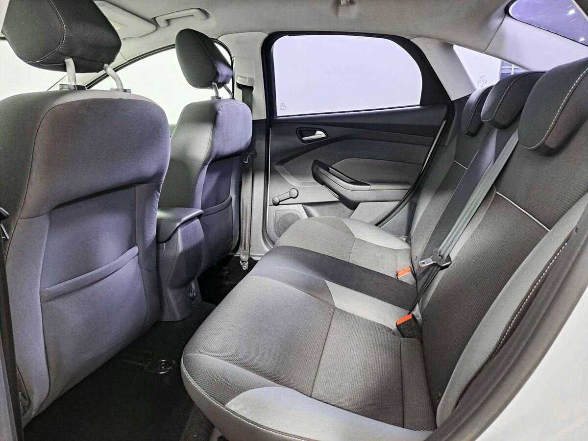 Купить Ford Focus с пробегом. Фото: #11