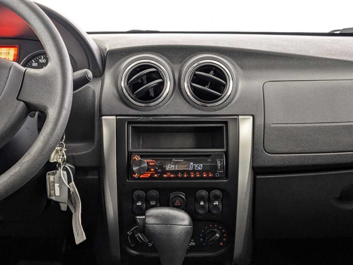 Купить Nissan Almera с пробегом. Фото: #12