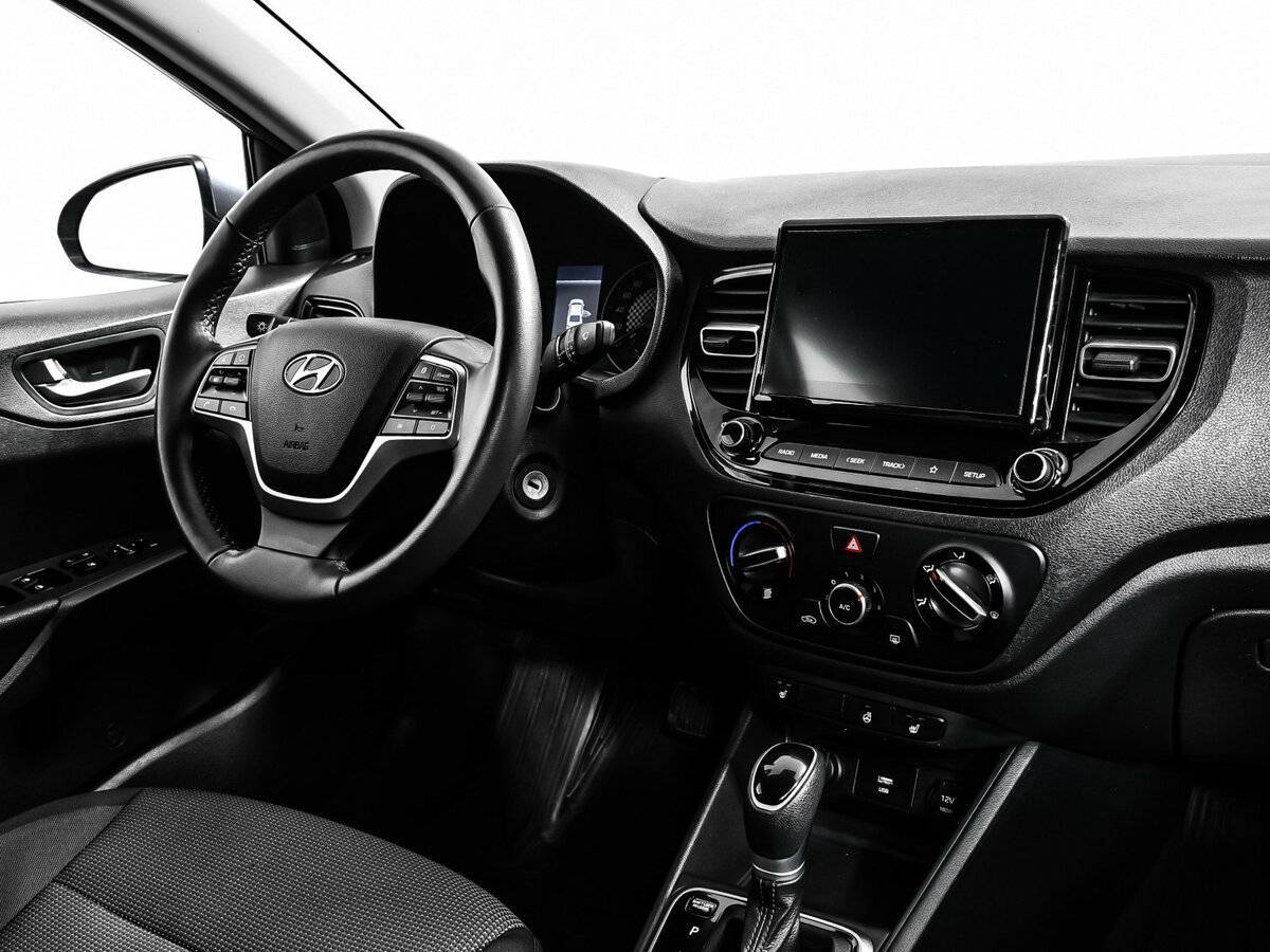 Купить Hyundai Solaris с пробегом. Фото: #8