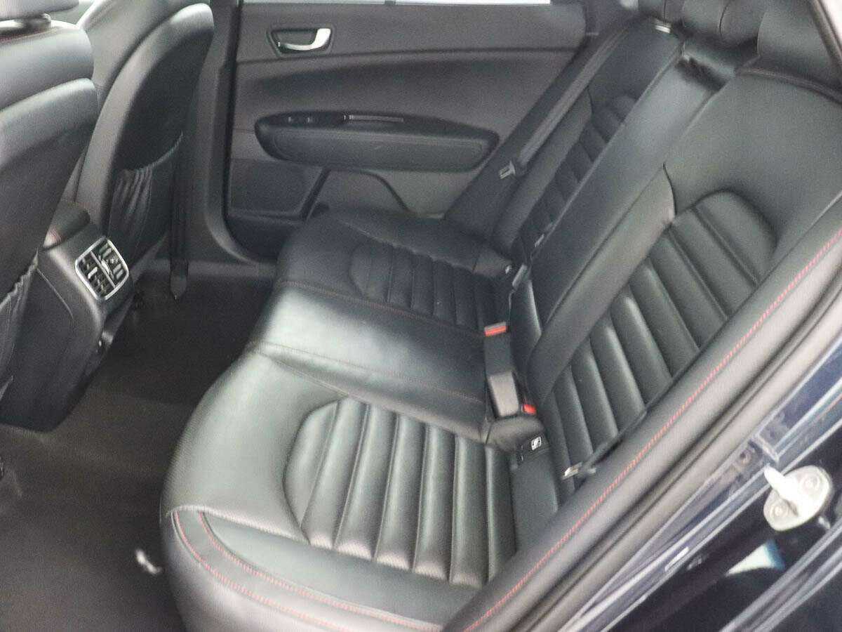 Купить Kia Optima с пробегом. Фото: #8