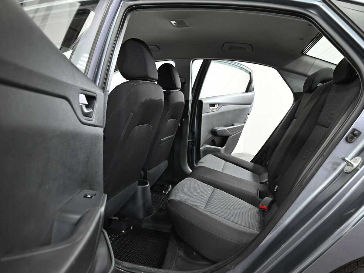 Купить Hyundai Solaris с пробегом. Фото: #9