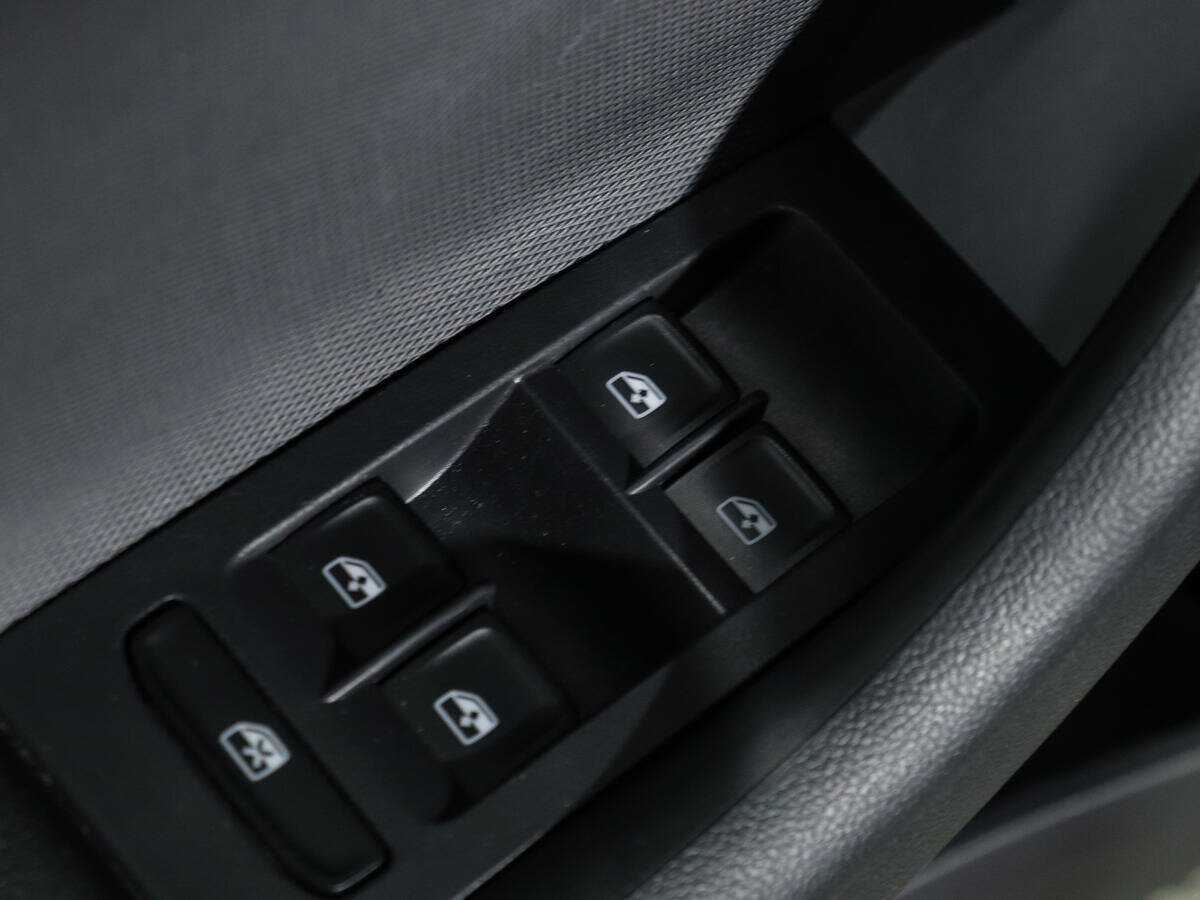 Купить Skoda Rapid с пробегом. Фото: #15