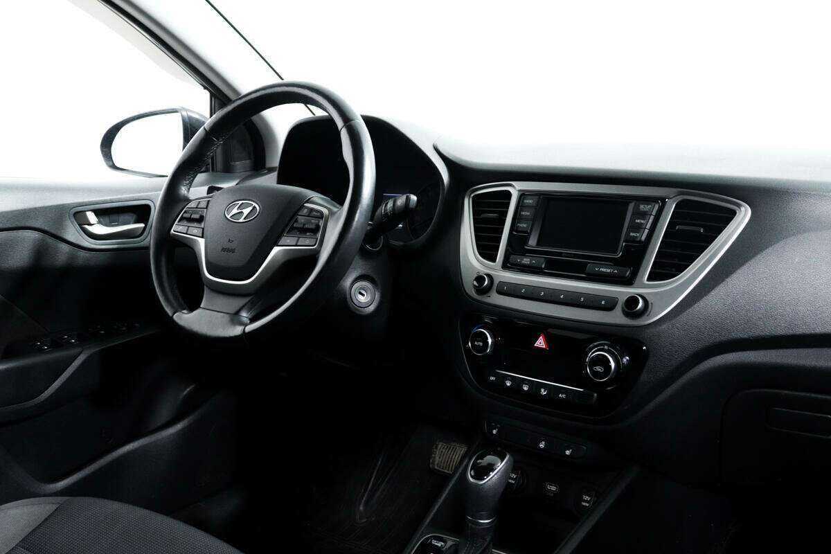 Купить Hyundai Solaris с пробегом. Фото: #8