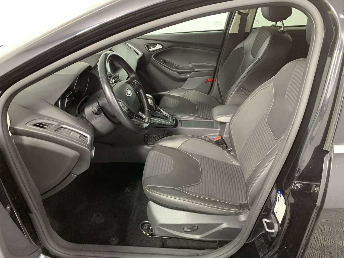 Купить Ford Focus с пробегом. Фото: #13