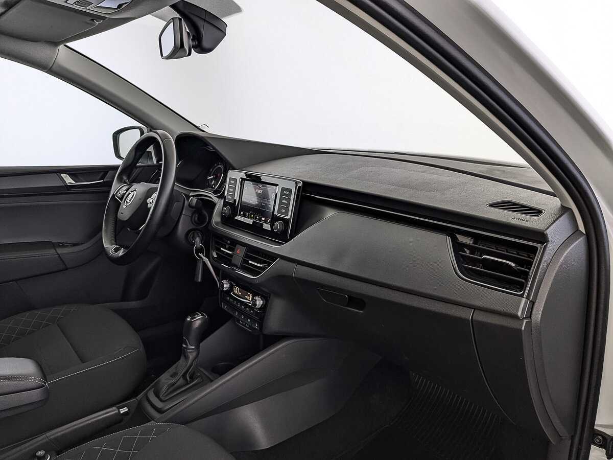 Купить Skoda Rapid с пробегом. Фото: #11