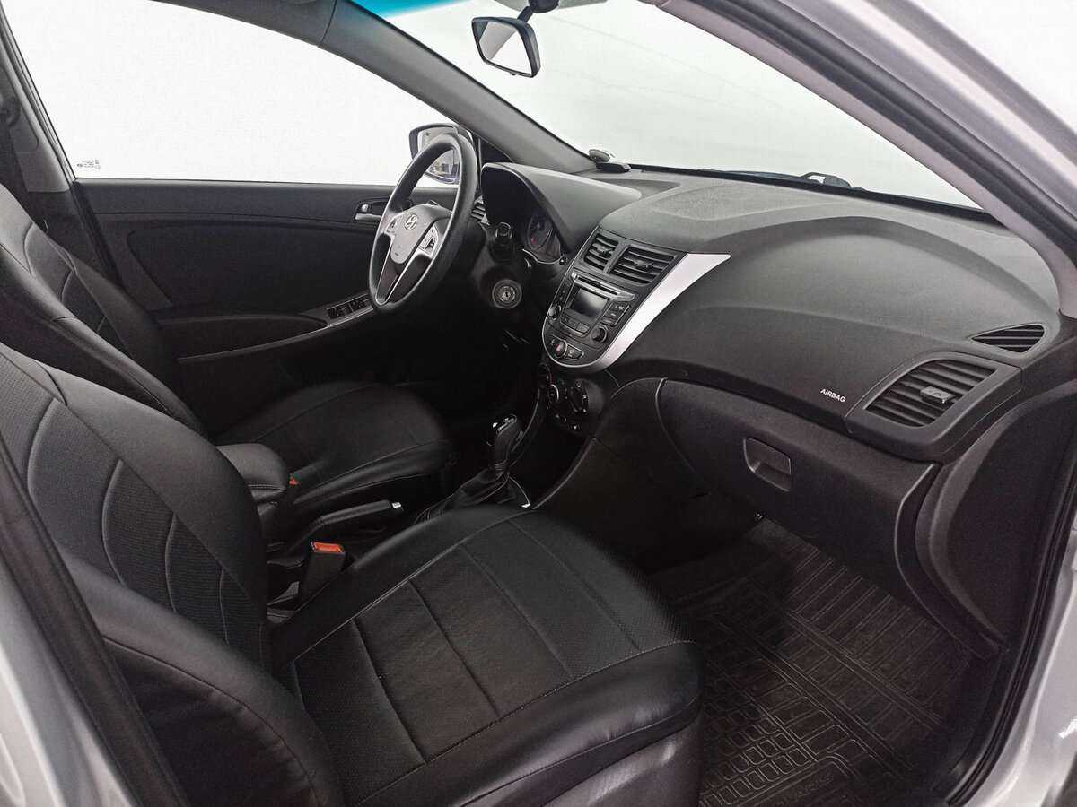 Купить Hyundai Solaris с пробегом. Фото: #8