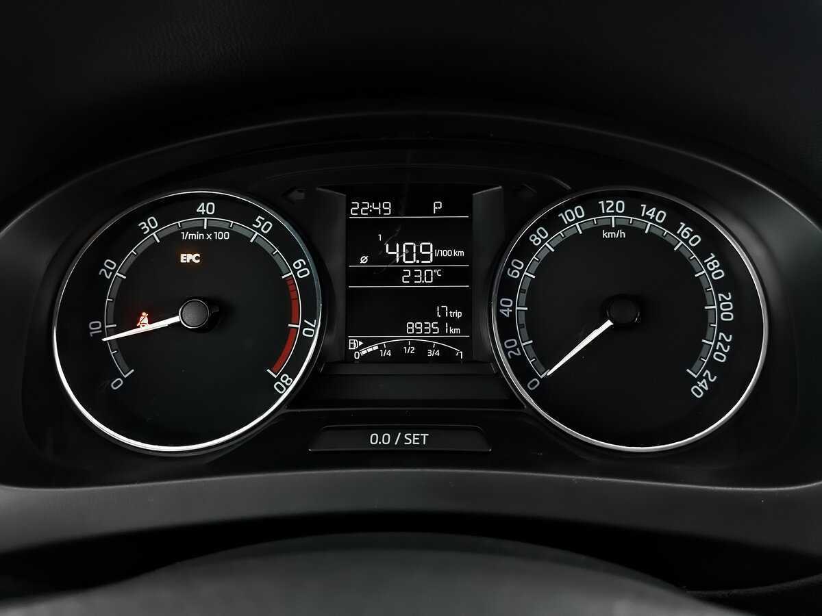 Купить Skoda Rapid с пробегом. Фото: #13