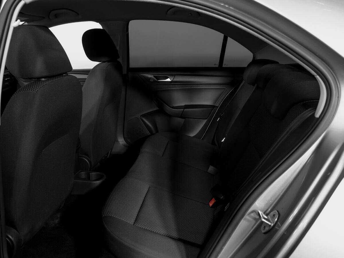 Купить Volkswagen Polo с пробегом. Фото: #9